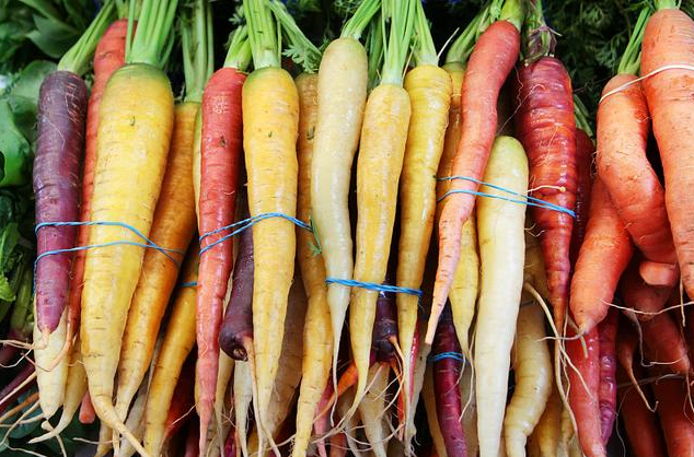 獨家揭秘！地攤經濟重返巔峰之際，農批人將何去何從？